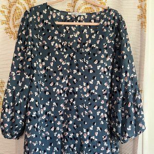 Collective Concepts light blue splatter print workwear blouse. Plus size 2X